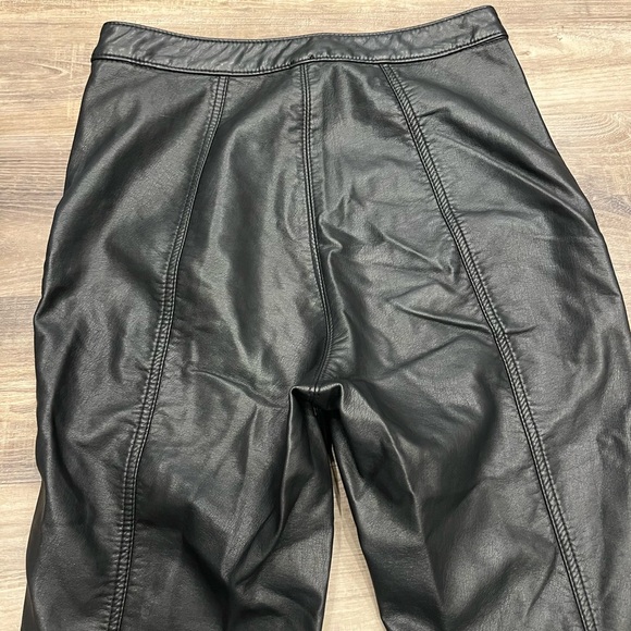 FP Movement by Free People Black Skinny Faux Leather Pants Womens Size 6 - Picture 7 of 8